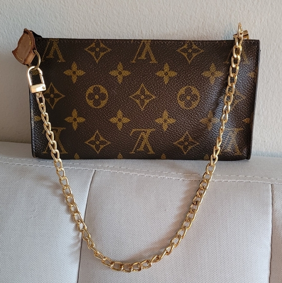 Louis Vuitton Brown and Gold Clutch - Picture 2 of 15
